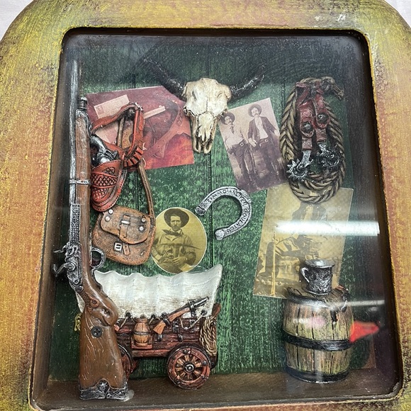 Western lantern wall shadow box hanging ceramic western items 19x14 - Picture 8 of 8